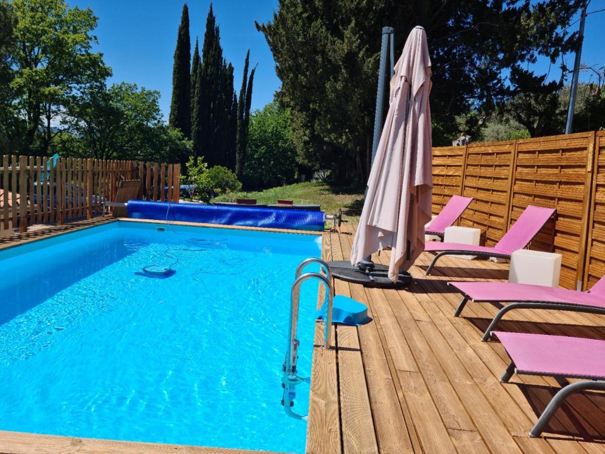 Bed and Breakfast Mas Orféo Montauroux Esterno foto
